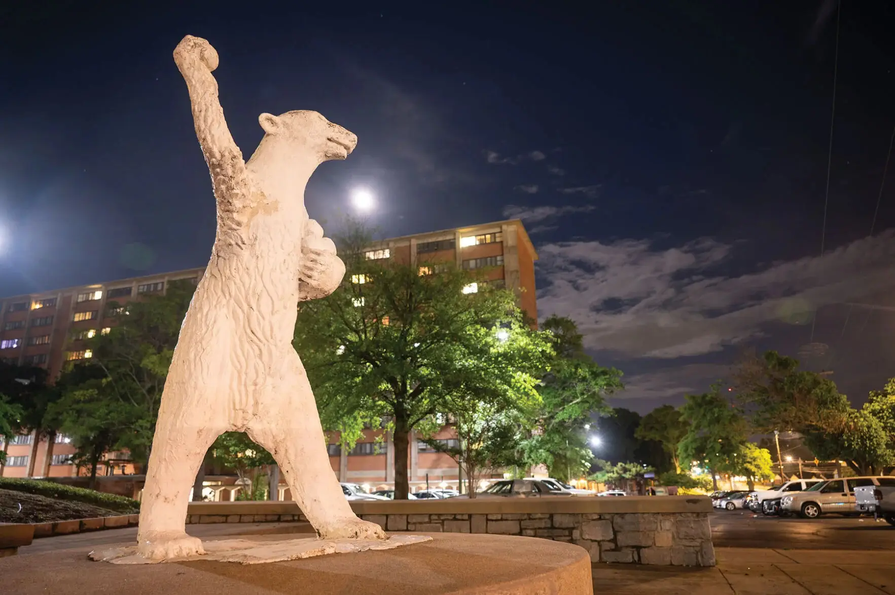 Edgehill Polar Bear Statue